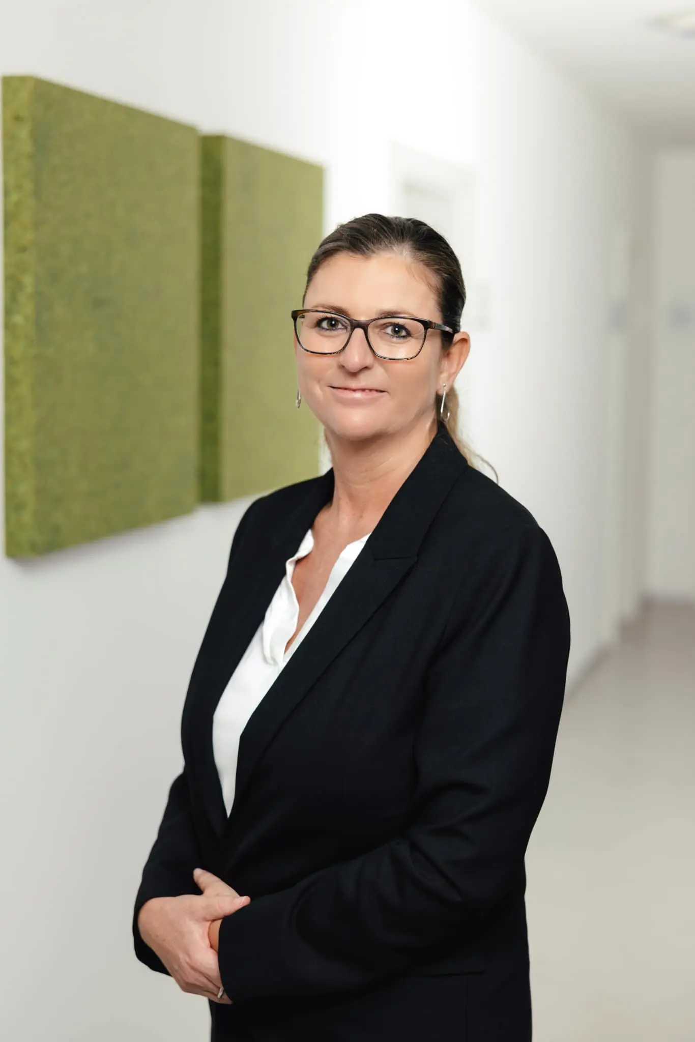 MMag. Nina Zwing