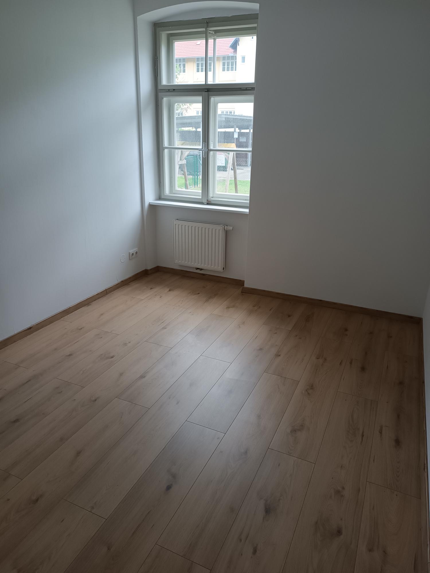 INNENANSICHTEN