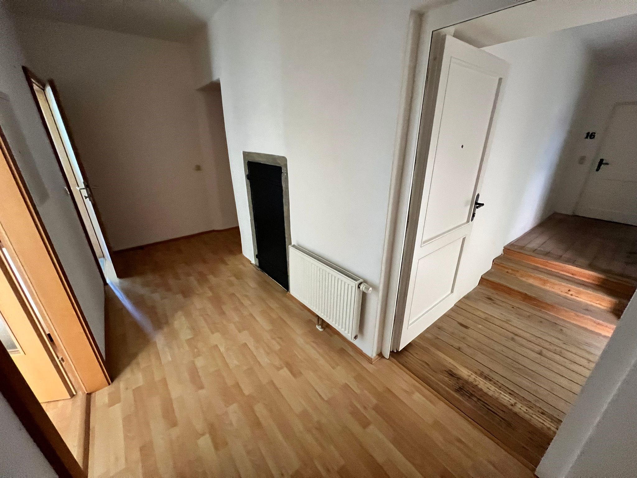 INNENANSICHTEN