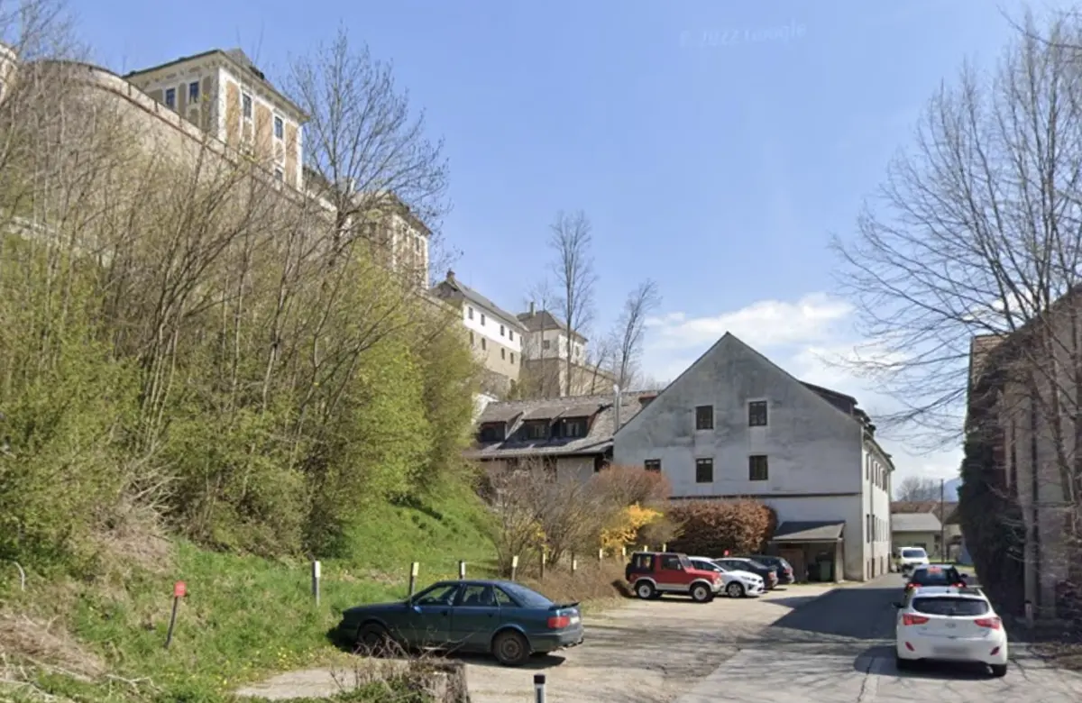 AUSSENANSICHTEN