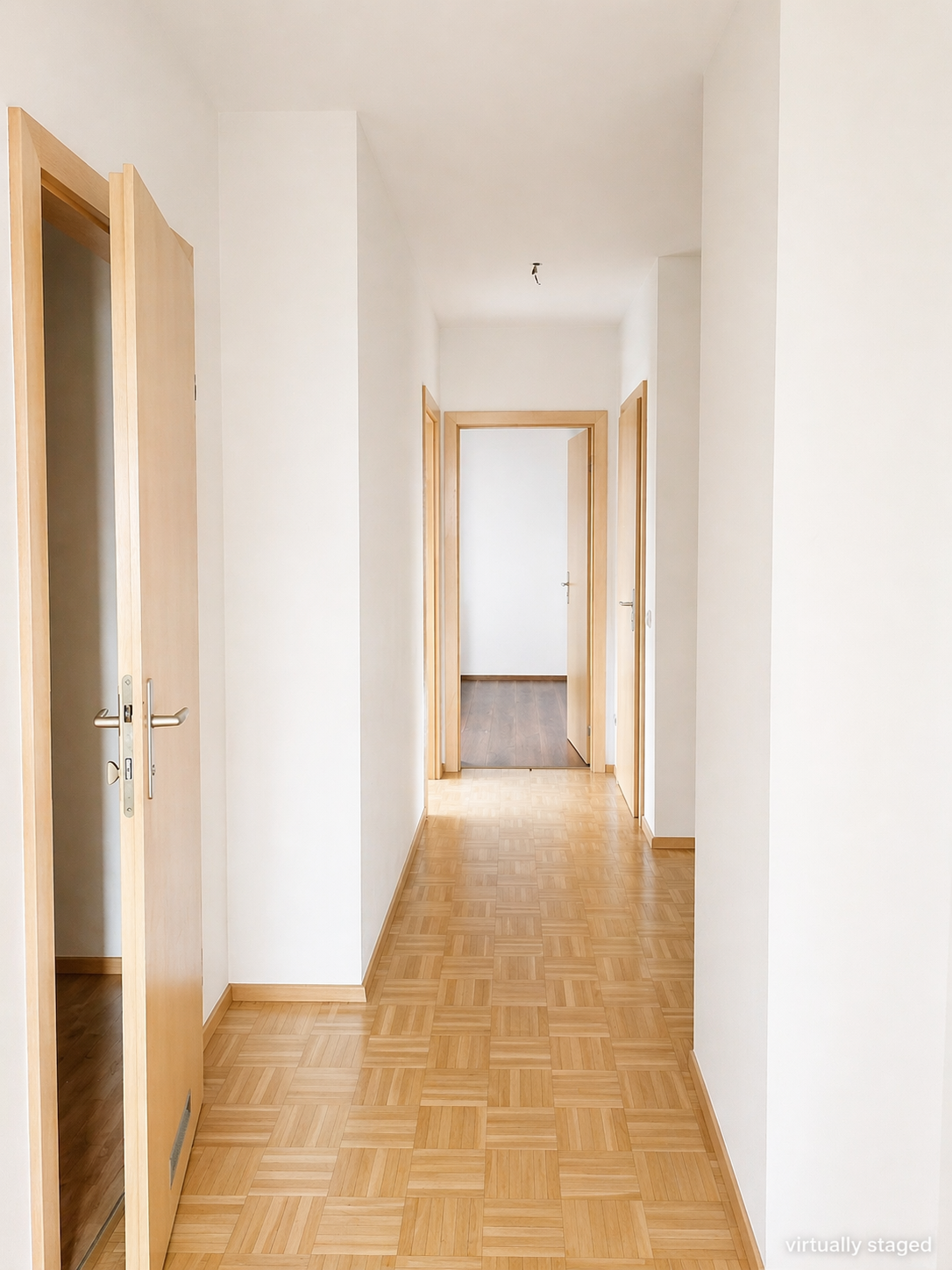 INNENANSICHTEN