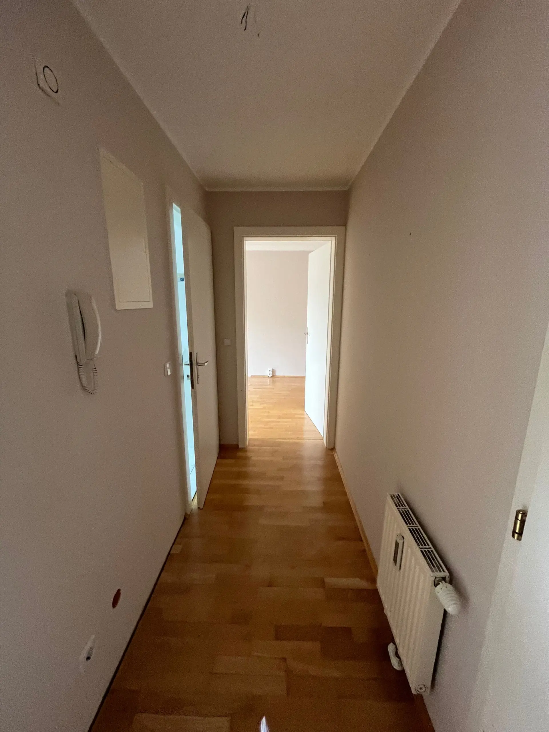INNENANSICHTEN