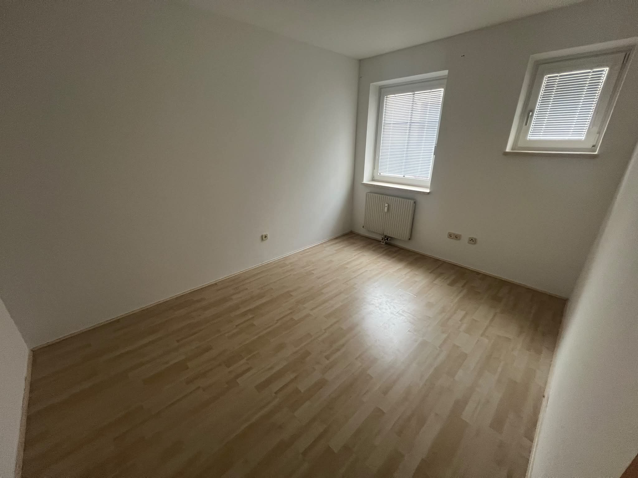 INNENANSICHTEN