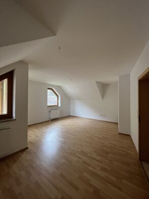 3 Monate halbe Miete! 3-Zimmer-Wohnung mit Autoabstellplatz in St.Johann am Tauern, Sonnseite 180, 8765 St. Johann am Tauern, Wohnung