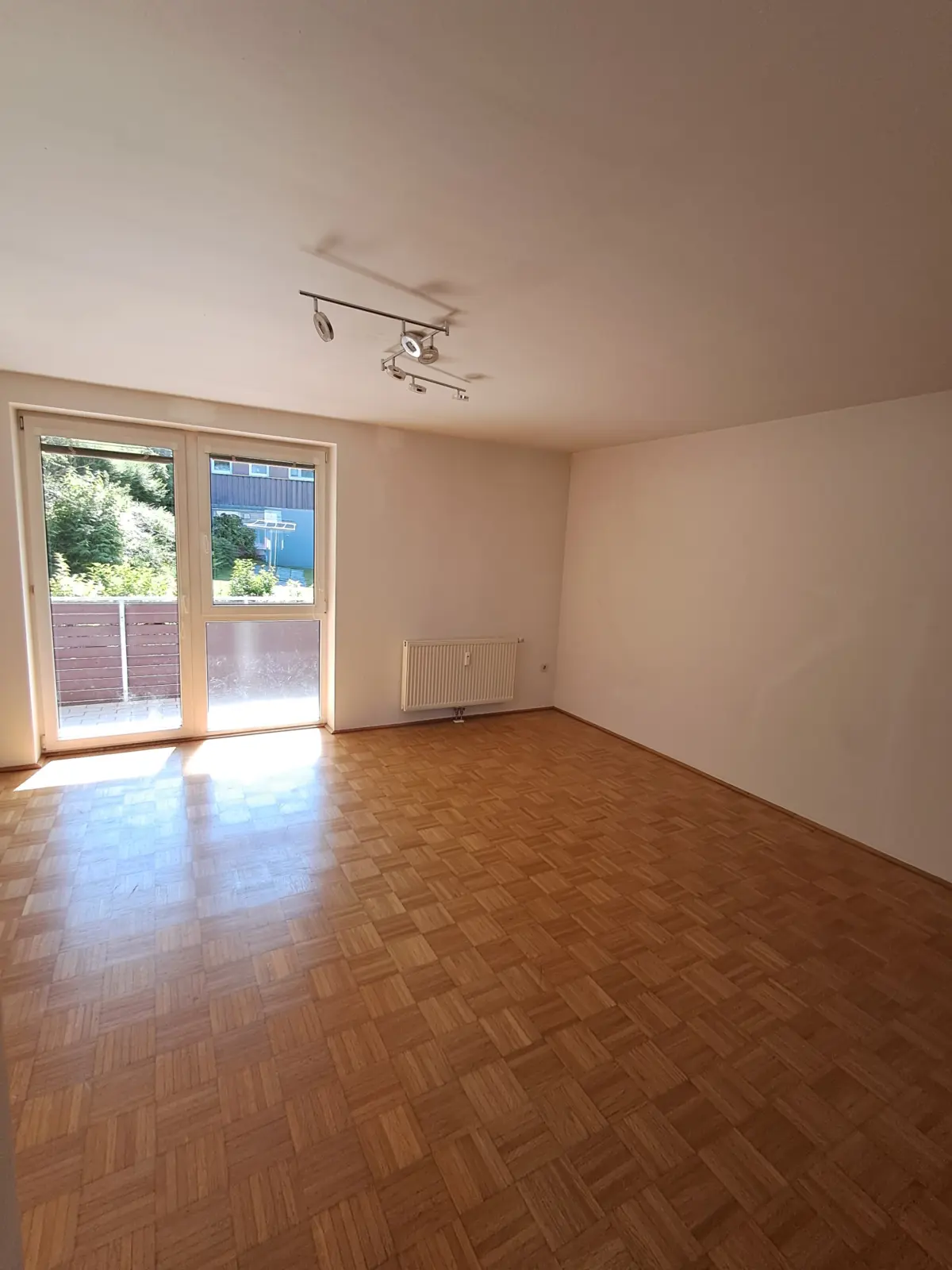 INNENANSICHTEN
