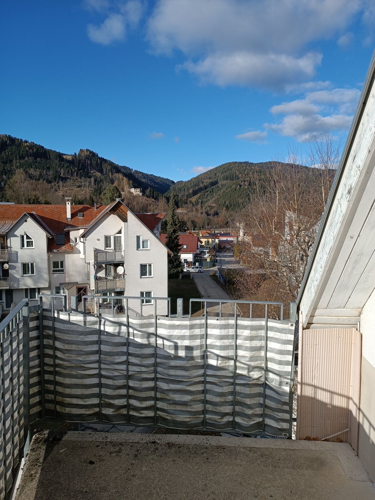 INNENANSICHTEN